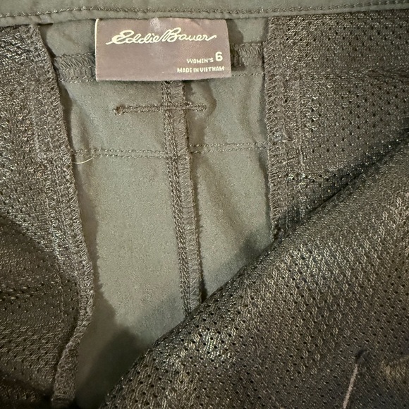 Eddie Bauer Women's Dark Gray Cargo Shorts - Picture 2 of 3